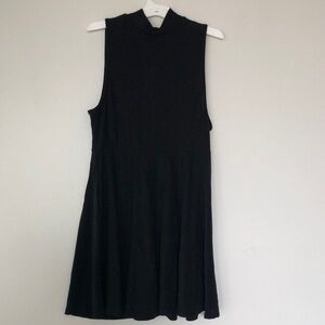 Elegant Black Sleeveless Dress
